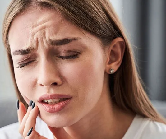 Woman talking on the phone smiling